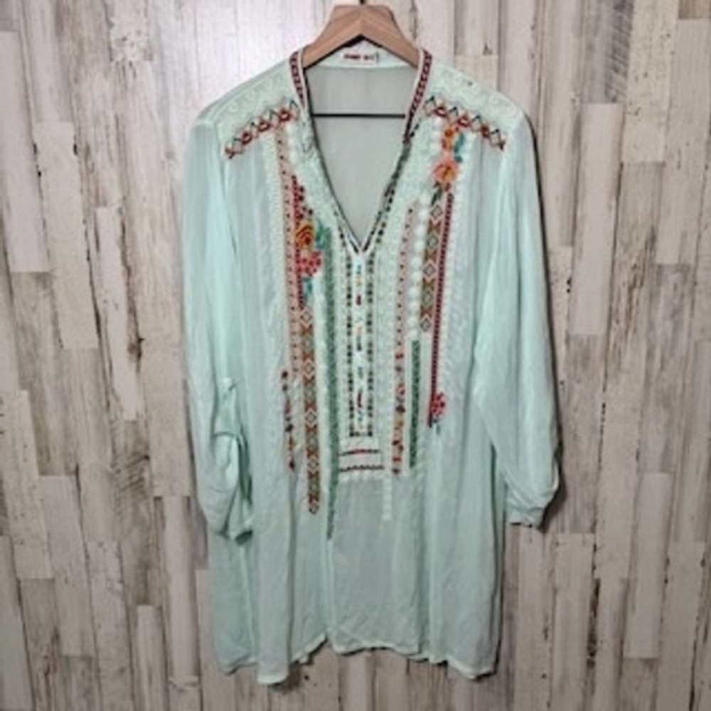 Johnny Was Mint Embroidered Long Sleeve Tunic Top Womens XL Rayon - Picture 2 of 6